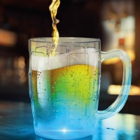 Caneca de cerveja com luz 500 ml