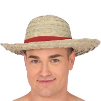 Chapéu de palha com fita vermelha
